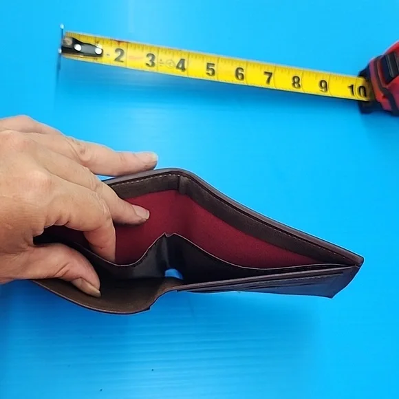 Leather bifold arkansas razorback wallet - Picture 4 of 4